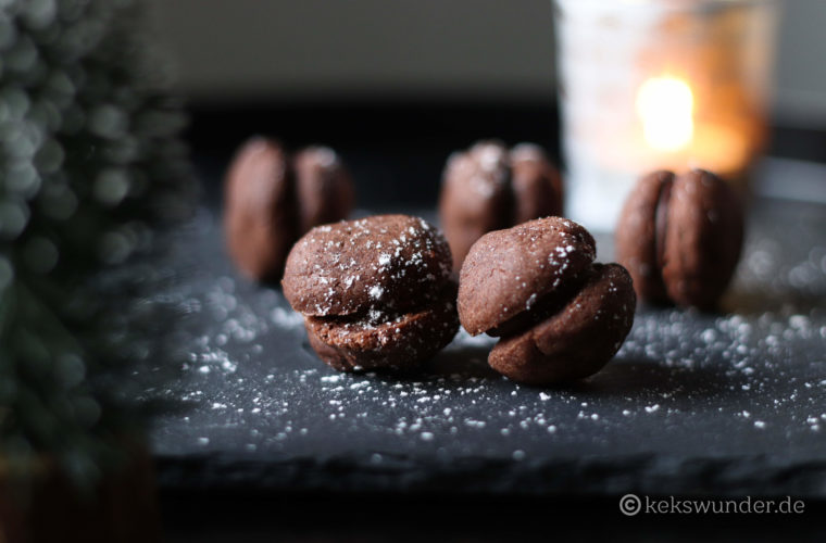 Lebkuchenkekse mit Nussnugatcreme