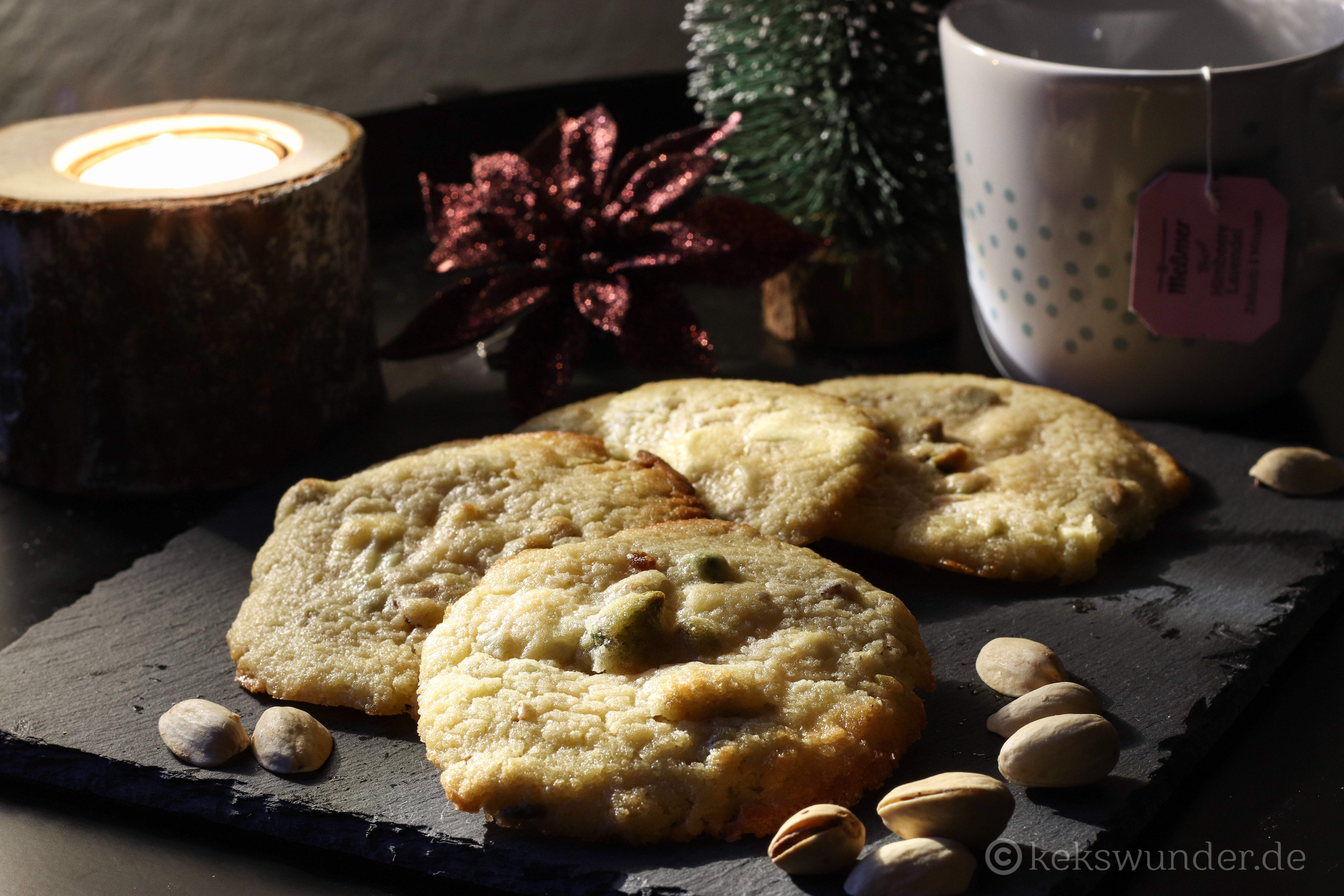 White chocolate cookies mit Pistazien